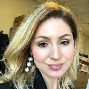 Meet your Posher, Paula